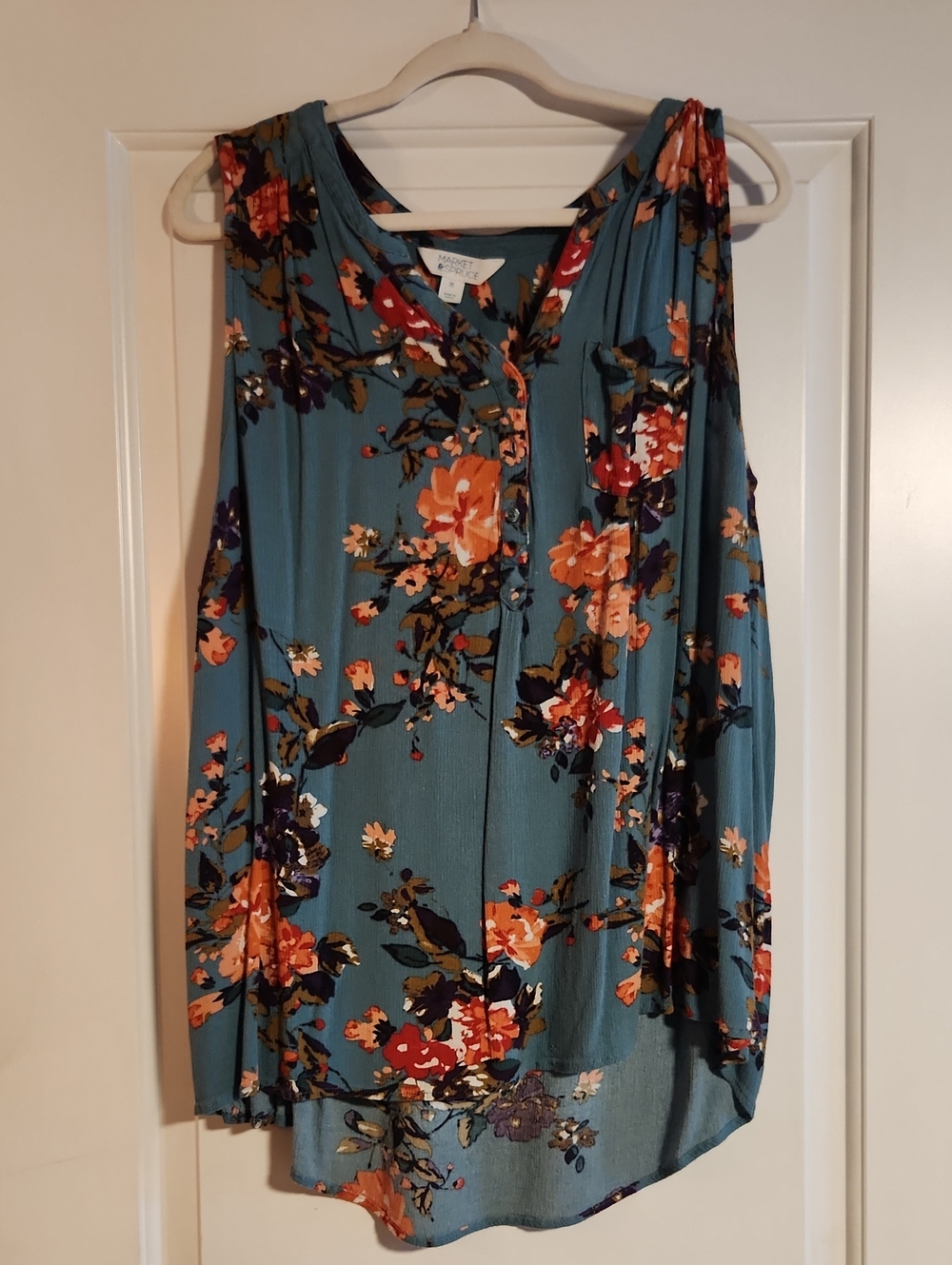 Market & Spruce Teal Floral Tank